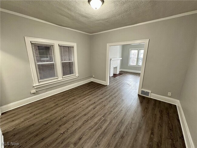 Building Photo - 1673 Cordova Ave