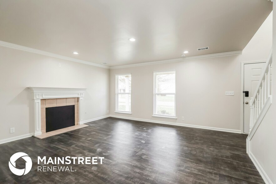 Building Photo - 10102 Spring Gate Dr