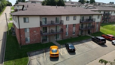 Building Photo - 817 Southwest Blvd