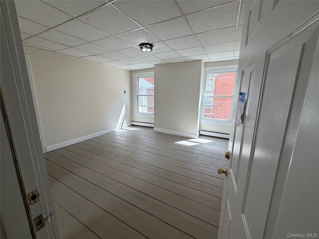 Building Photo - 29 Delano St