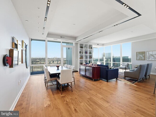 Building Photo - 1781 N Pierce St