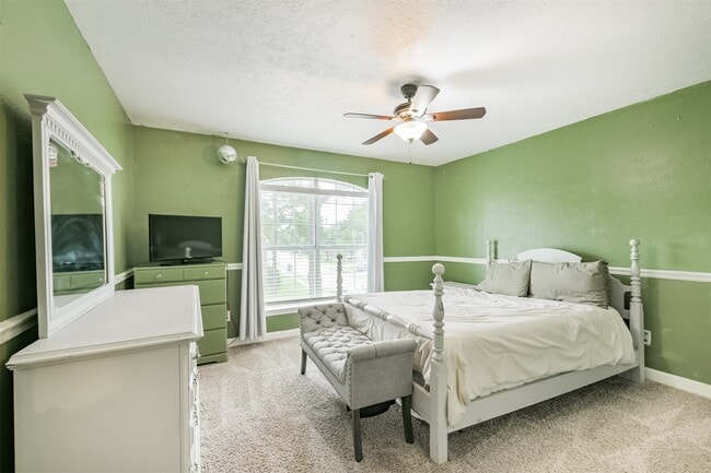 Building Photo - 20422 Maple Meadows Ct
