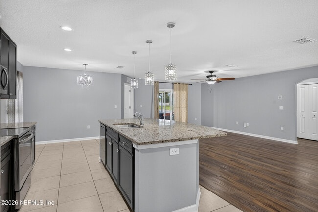 Building Photo - 9909 Patriot Ridge Dr