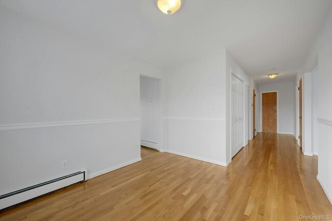 Building Photo - 52 Post Pl