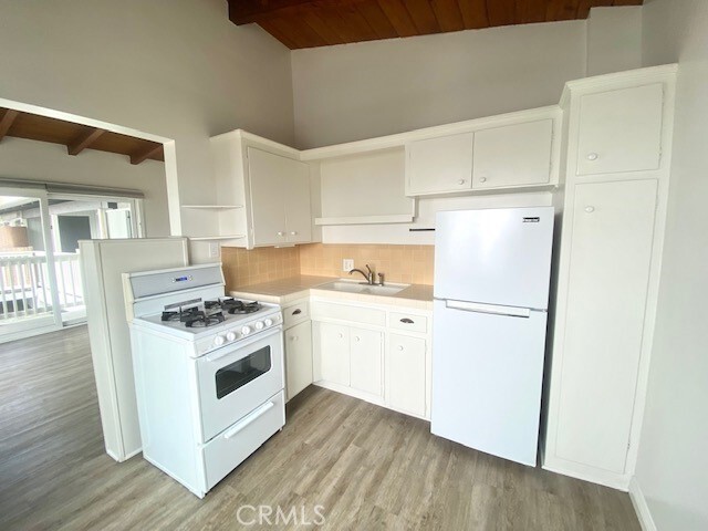Building Photo - 111 Santa Ana Ln