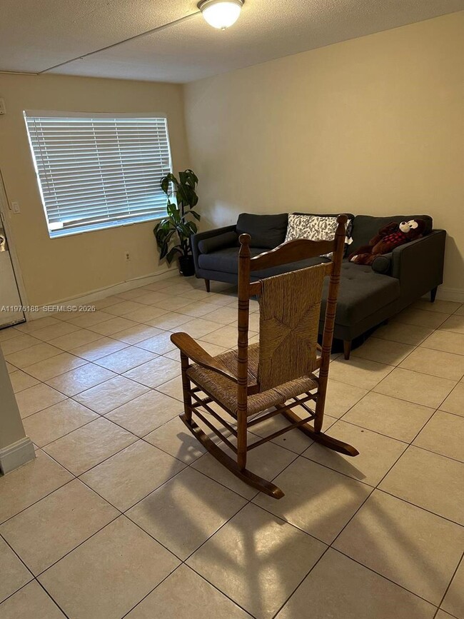 Building Photo - 12275 NE 19th Ave