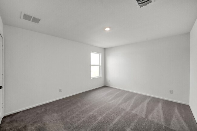 Building Photo - 16811-16811 Old Wagon Wy