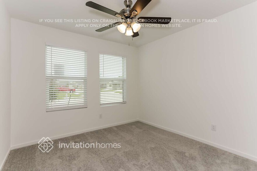 Building Photo - 905 Carrick Dr