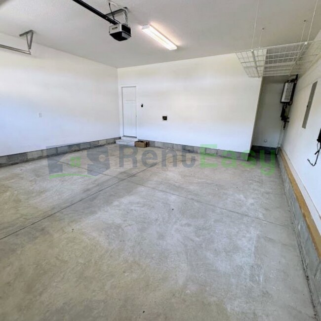 Building Photo - 3829 Longhill Arch