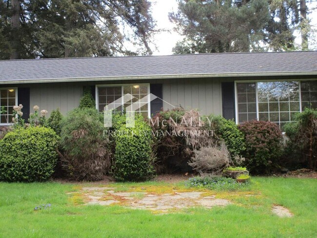 Building Photo - Lovely 3 Bedroom 1 Bath Home in Gig Harbor