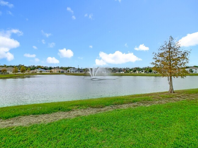 Building Photo - 3348 Perennial Ln