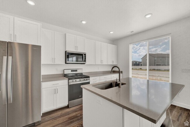 Building Photo - 1034 S 850 W