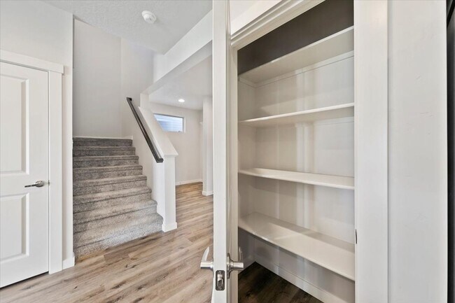 Building Photo - Meridian Spacious Retreat with Neighborhoo...
