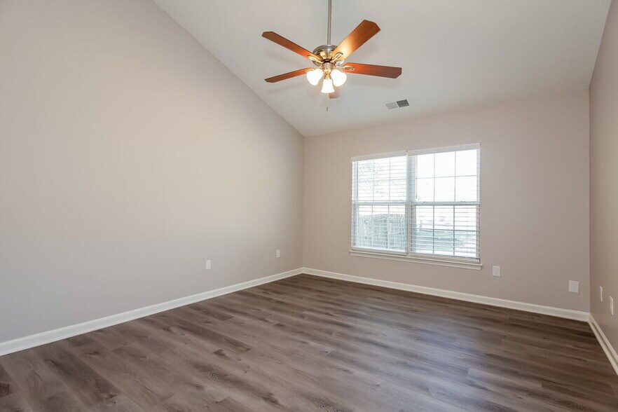Building Photo - 13411 Philip Michael Rd
