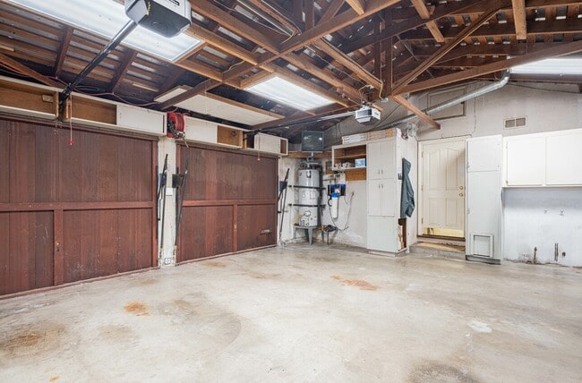 Building Photo - 509 Manor Dr