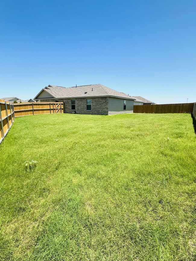 Building Photo - 1447 Dovekie Dr