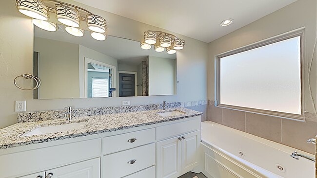 Building Photo - 4 Bedroom, 3 Bathroom Single Story in East Edmond With Storm Shelter