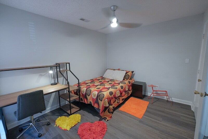 Building Photo - 1241 University Ct