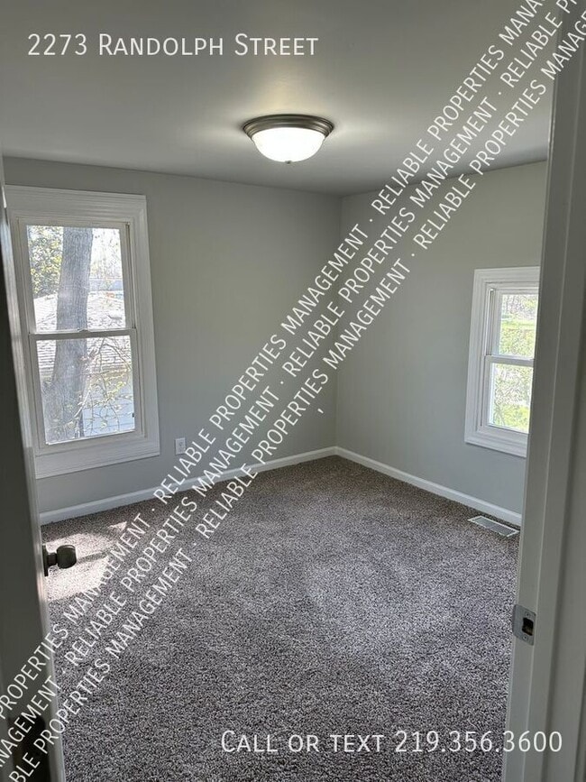 Building Photo - 2273 Randolph St