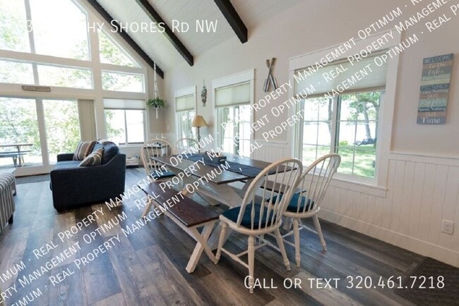 Building Photo - 633 Brophy Shores Rd NW