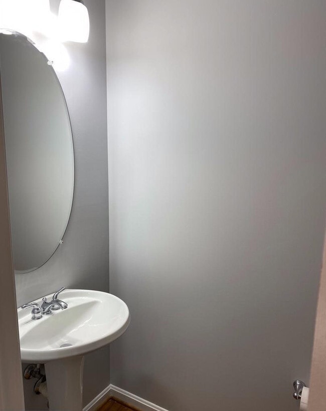 Building Photo - 14174 Autumn Cir