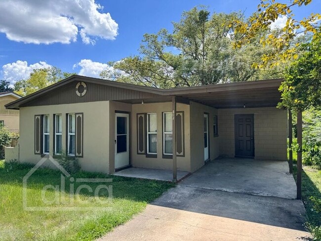 Building Photo - 802 Orange Ave