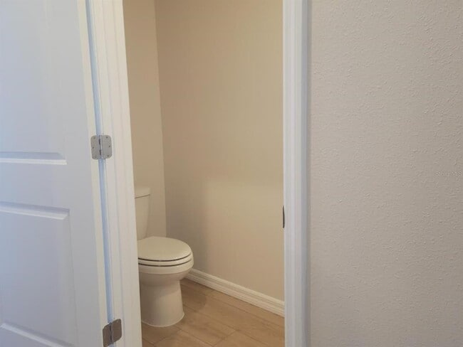 Building Photo - 11815 Davis Dr