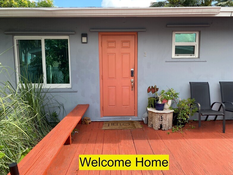 Building Photo - 1529 Arthur St