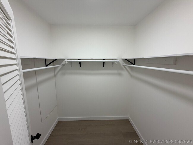 Building Photo - 2661 S Course Dr