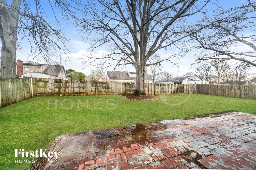 Building Photo - 6934 Glenwick Dr