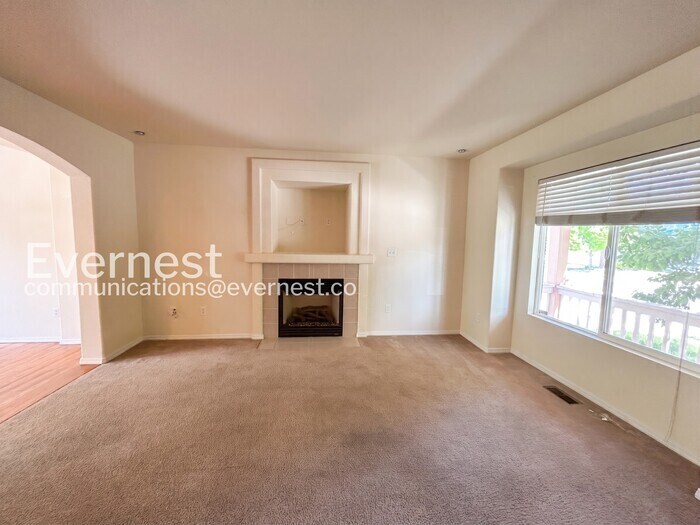 Building Photo - 7324 Edgebrook Dr