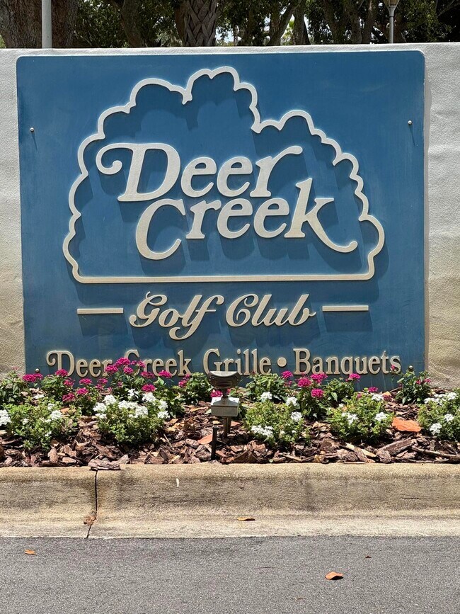 Building Photo - 147 Deer Creek Blvd