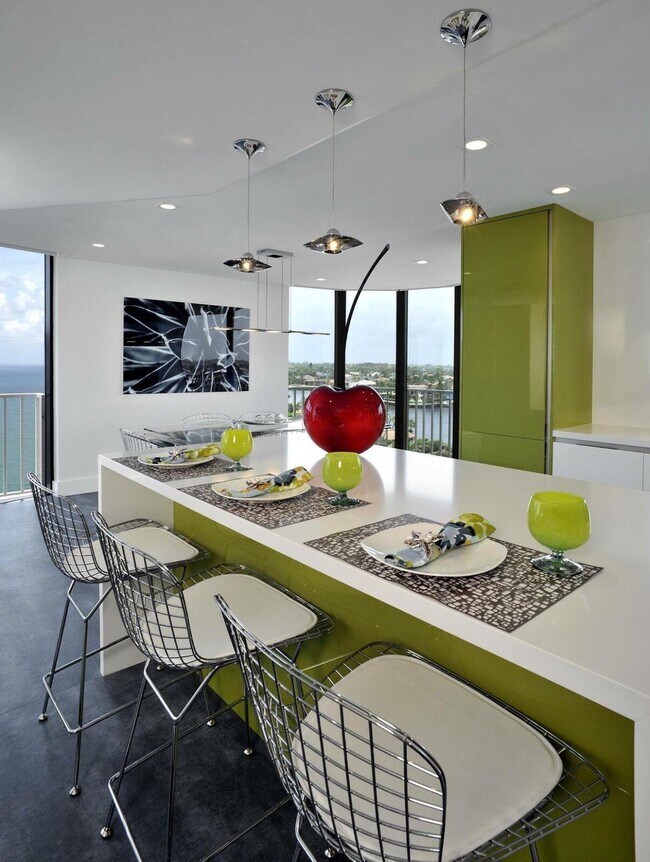 Building Photo - 2917 S Ocean Blvd