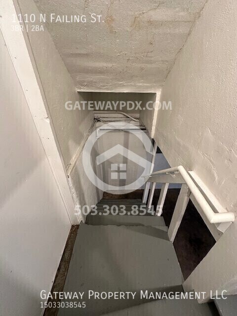 Building Photo - 1110 N Failing St