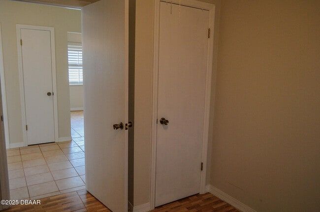 Building Photo - 64 Cardinal Dr