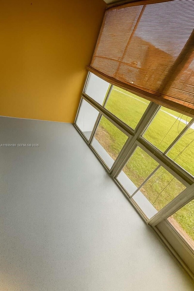 Building Photo - 1630 Embassy Dr