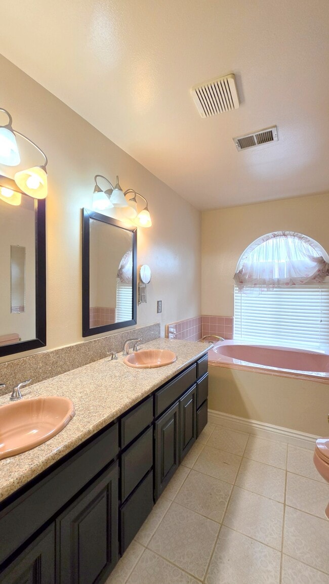 Building Photo - 20665 E Fuero Dr