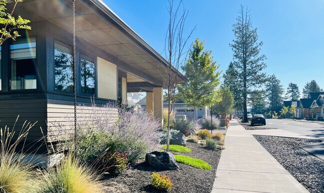Building Photo - Stunning Prairie style 2bd/2bath + office in ClearPine!