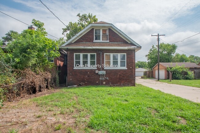 Building Photo - 1176 Fillmore St