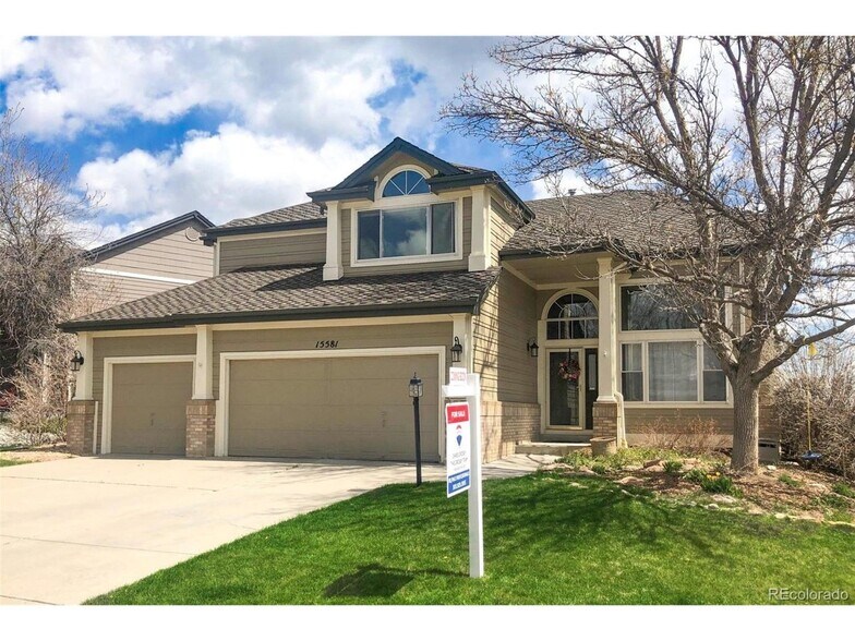 Building Photo - 15581 Flowerhill Cir