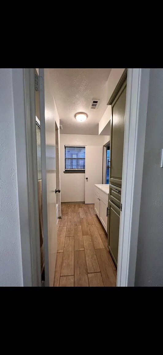 Building Photo - 356 Park Brook Dr