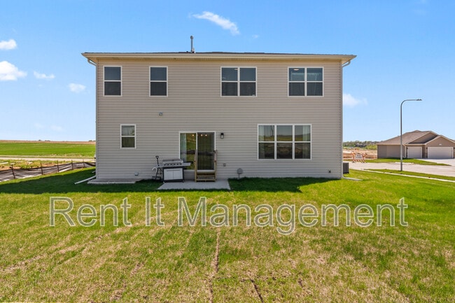 Building Photo - 6910 Stony Pt Dr