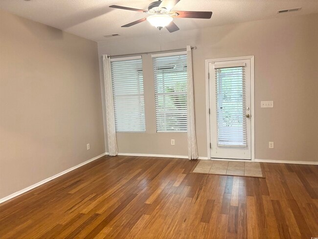 Building Photo - 112 Olde Towne Way