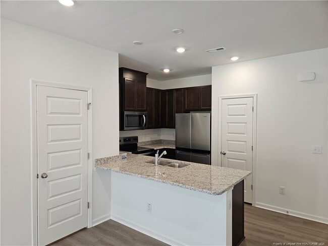 Building Photo - 10536 Brookside Rd