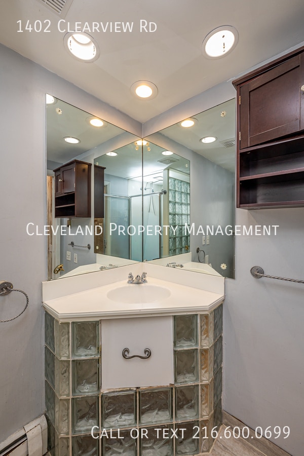 Building Photo - 1402 Clearview Rd