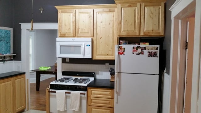 Building Photo - PRE-LEASING FOR 26/27 SCHOOL YEAR!!!!!!!!!