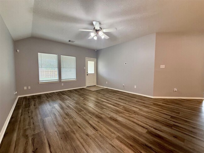 Building Photo - 6733 Hidden Colony Ln