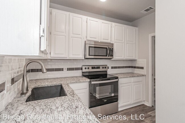 Building Photo - 1 br, 1 bath House - 5023A Birchman Ave.