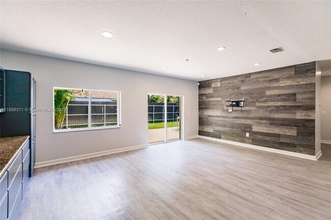 Building Photo - 13017 SW 143rd Terrace