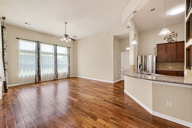 Building Photo - 2410 Horned Owl Dr